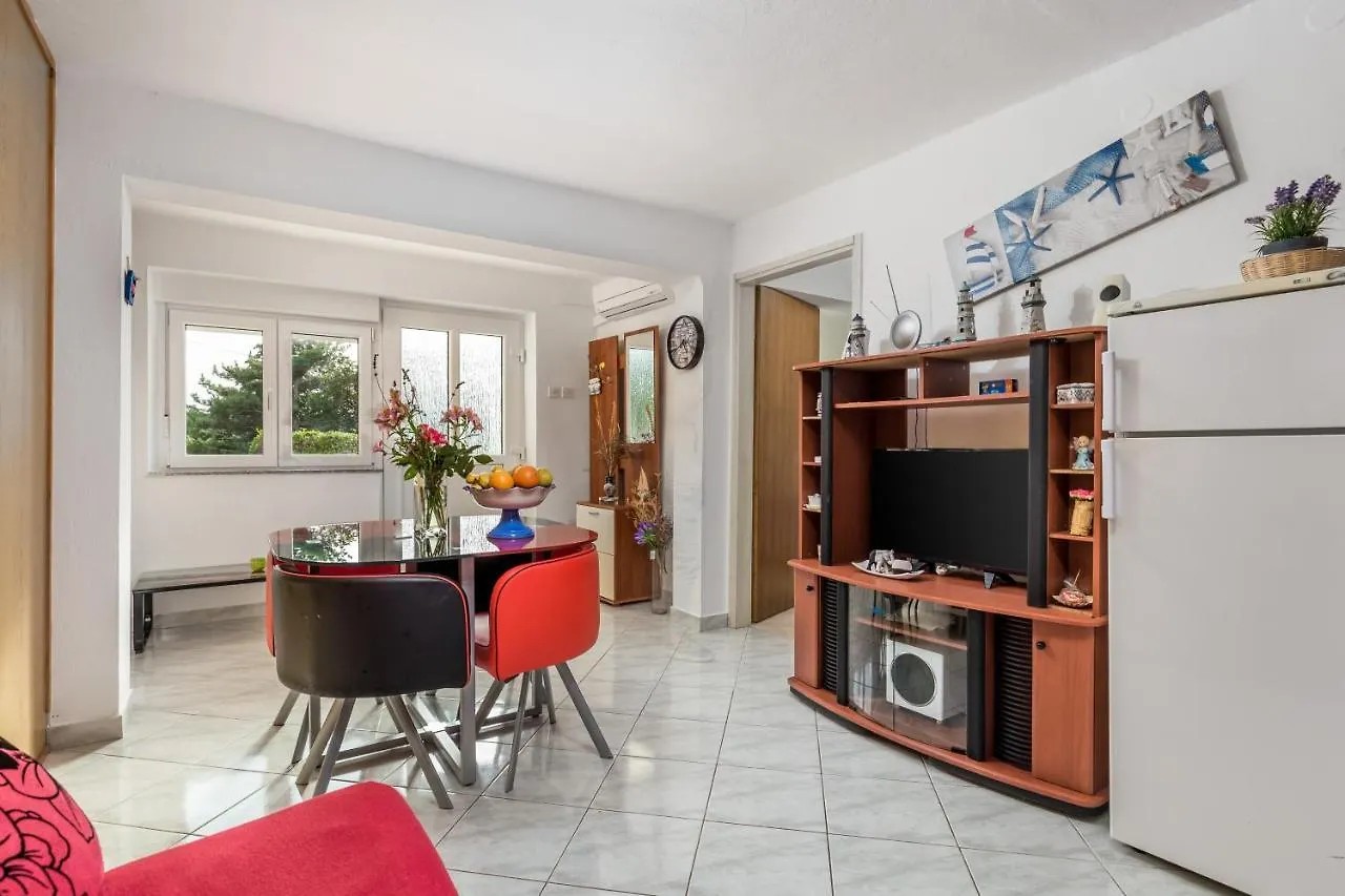 Apartment Klenovica 5575C